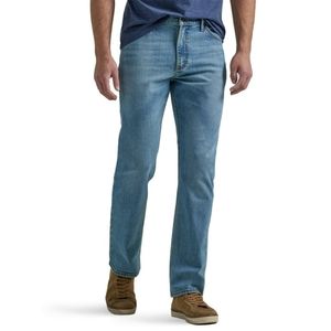Wrangler Men's Straight Fit Jean with Stretch